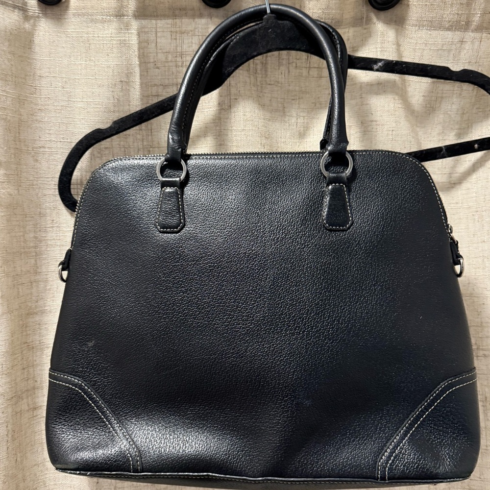 Ann Taylor Black Zippered Bag